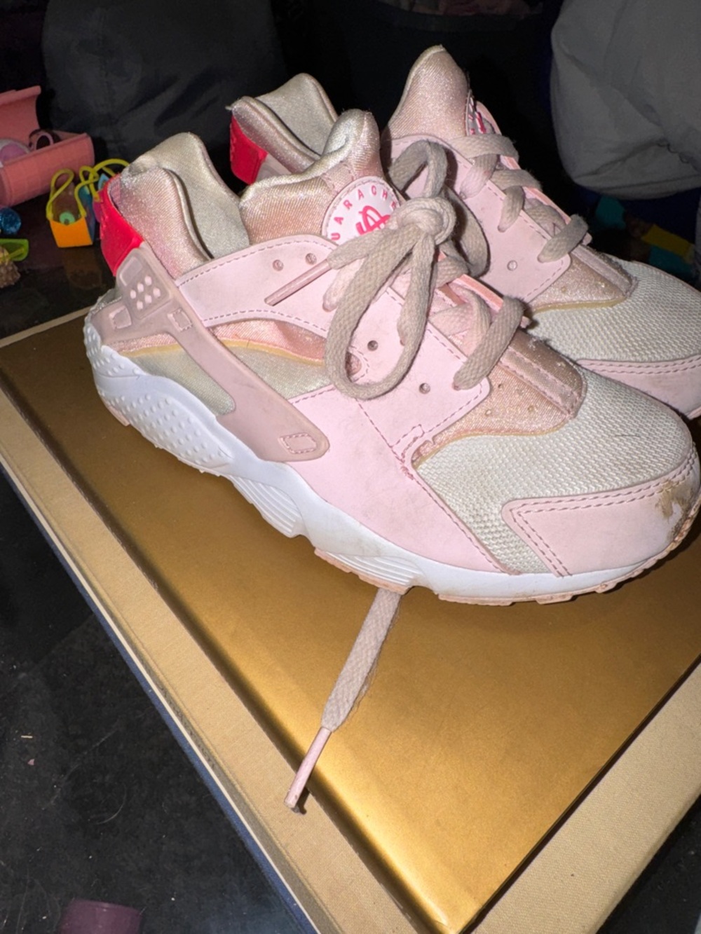 Nike Huaraches Kids Pink Athletic Sneakers - Classic Casual Comfort